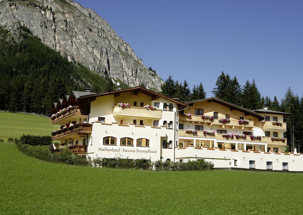 Hotel Kirchdach Gschnitz Buitenkant foto
